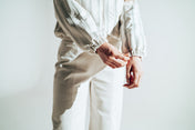 Chamarra bomber tejida blanca piel