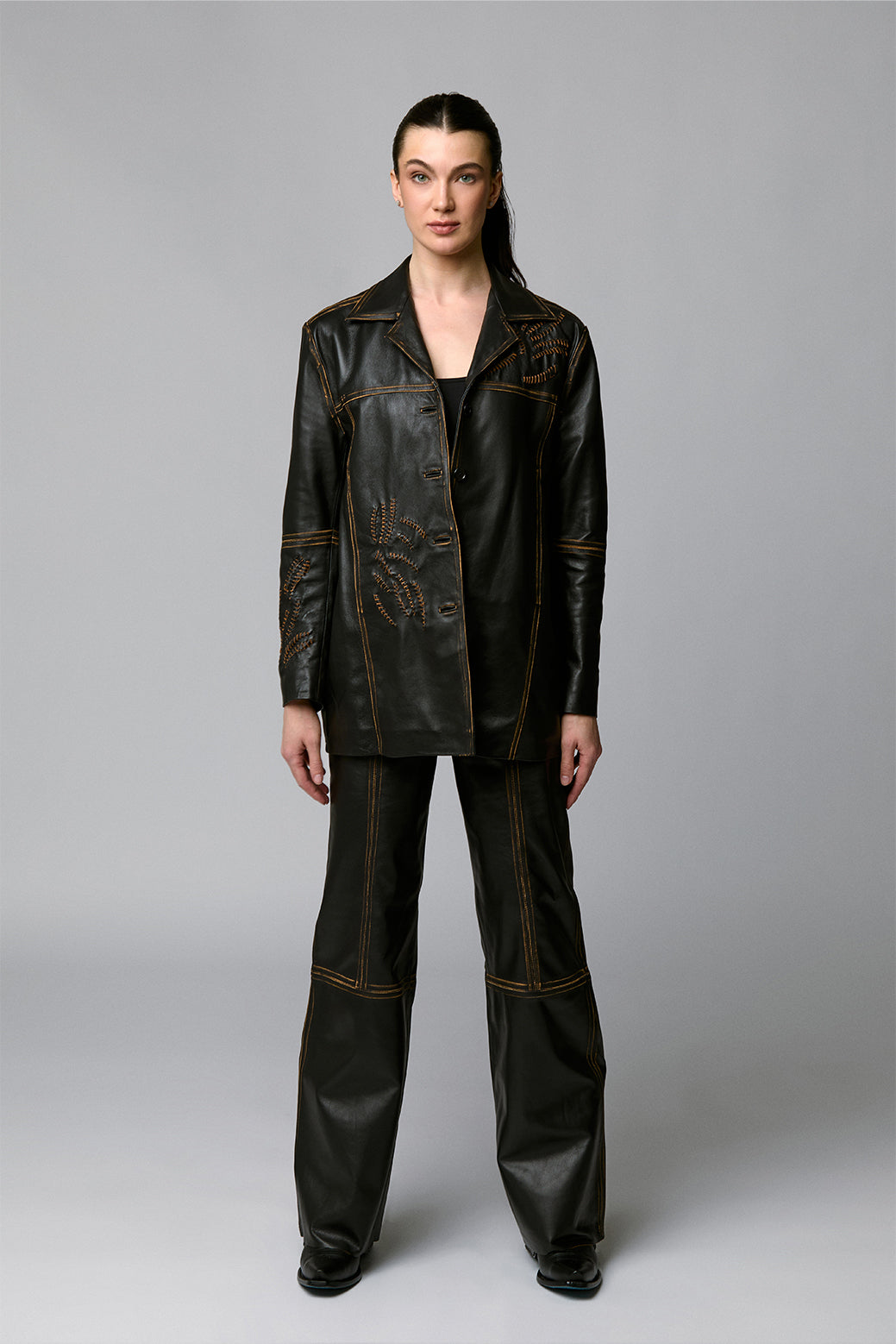 AtrioLookbook152CHAMARRALORETALARGA.jpg