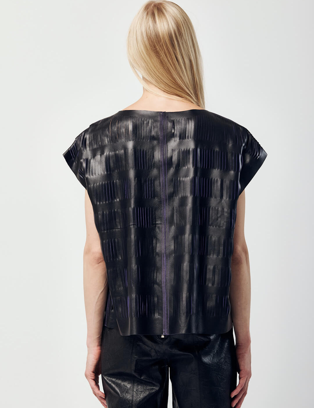Blusa_cortes_morado_gerel_Piel_Atrio.jpg