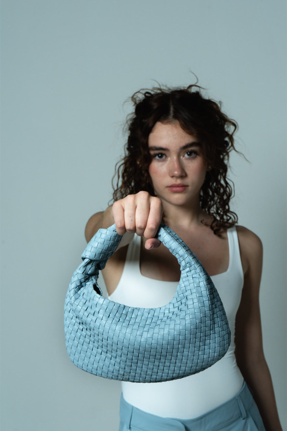 Bolsa Nudo Azul Cielo