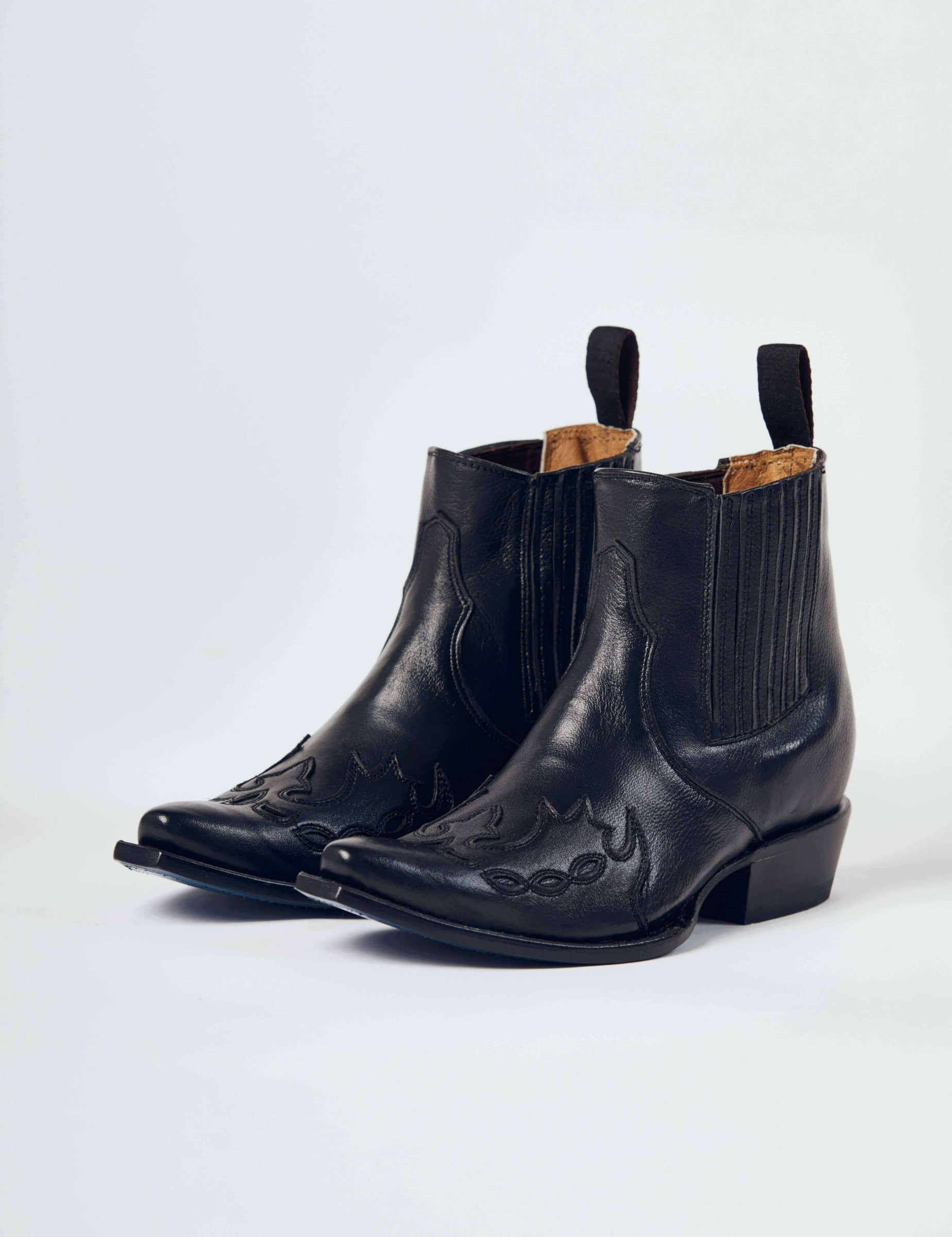 Bota_aleman_negro_Piel_Atrio_4.jpg