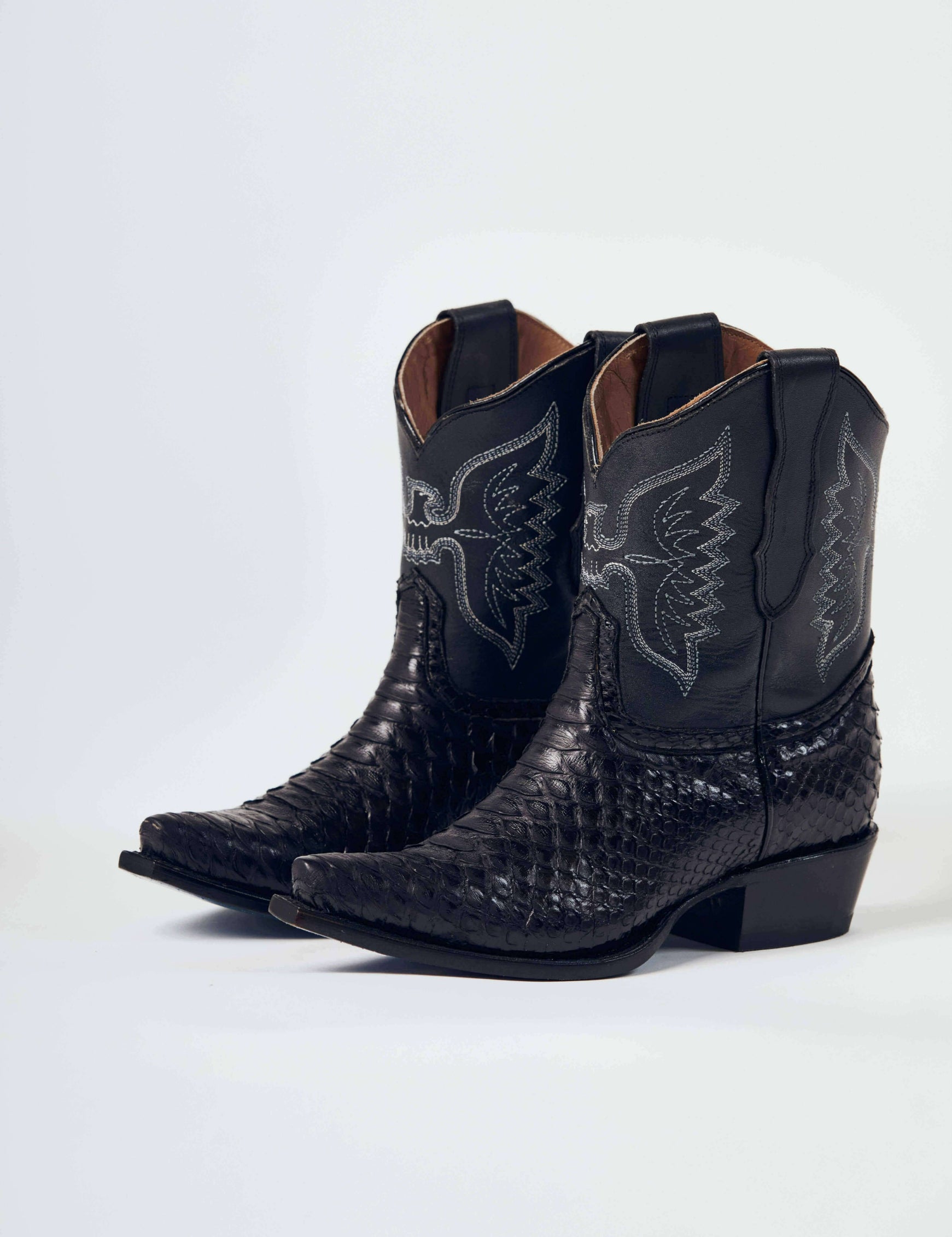 Bota_western_exotico_Piel_Atrio_1.jpg